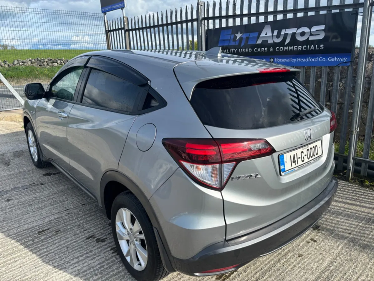 Honda Vezel Self Charging Hybrid - Image 5