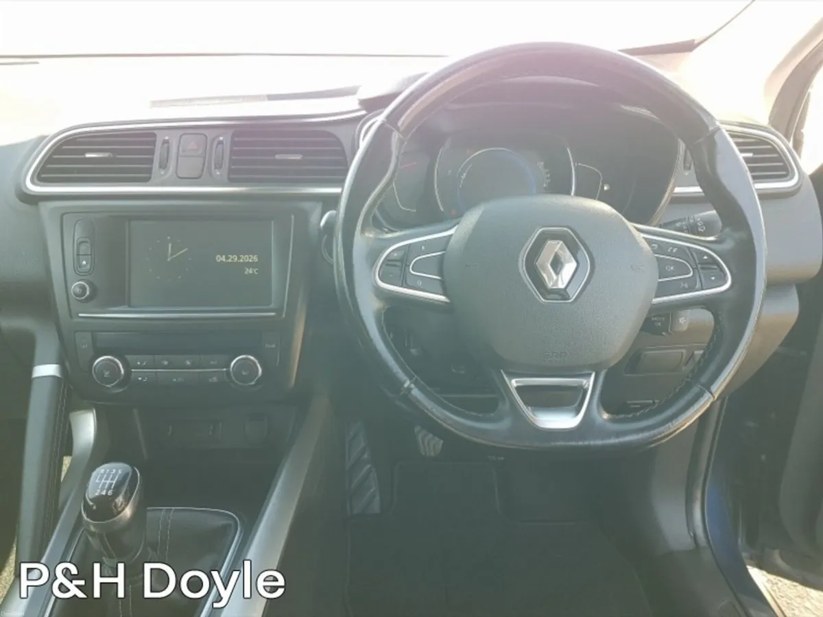 Renault Kadjar SIGNATURE NAV 4WD - Image 2