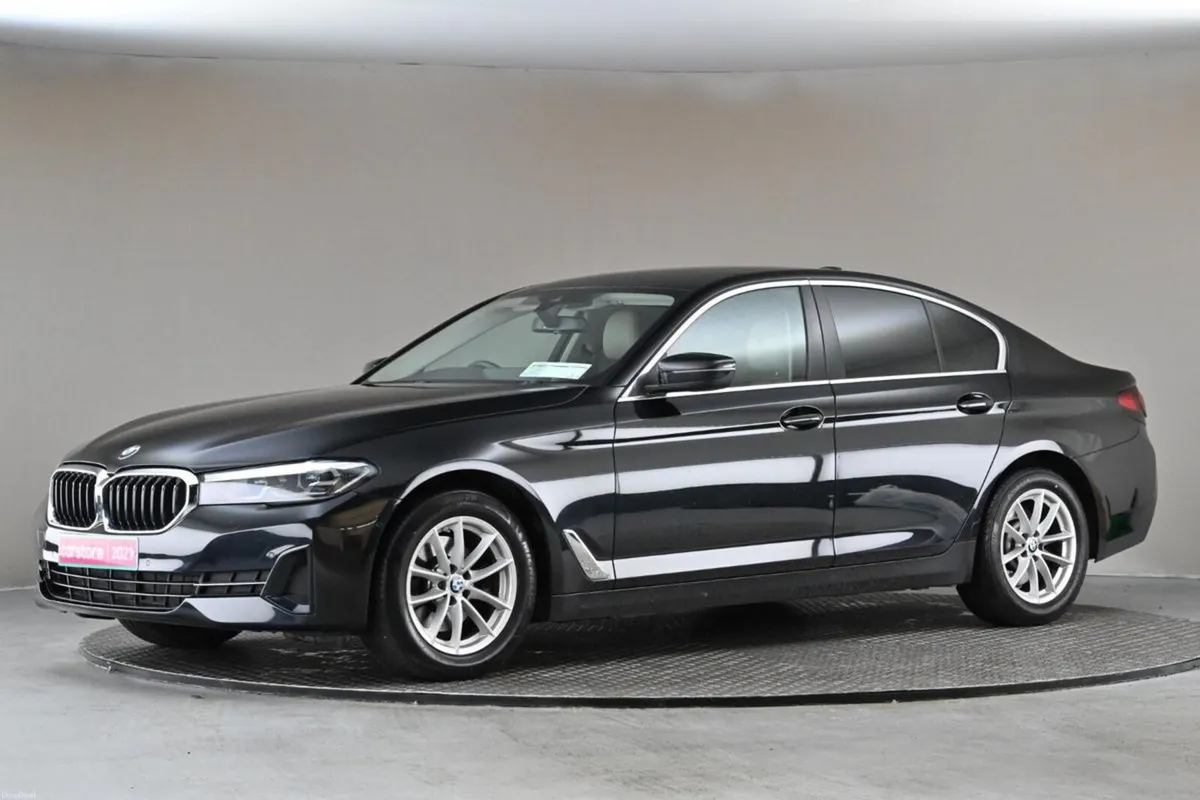 BMW 5-Series 520D 5SSA **BEIGE LEATHER** - Image 4
