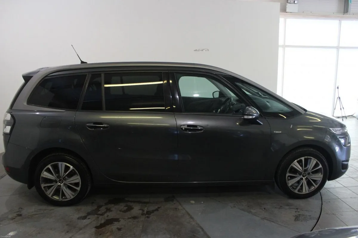 Citroen C4 1.6 e-HDi 115HP Airdream Exclusive - TE - Image 3