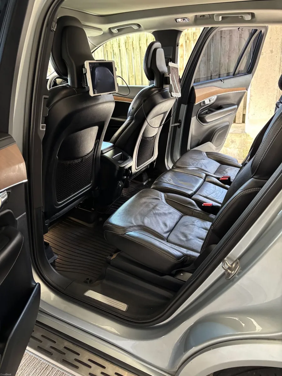 Volvo XC90 2015 - Image 2