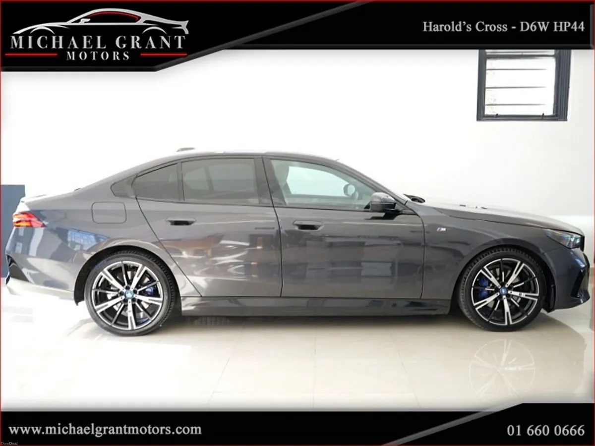 BMW 5-Series 530e M SPORT PHEV PLUG IN HYBRID 2.0. - Image 4