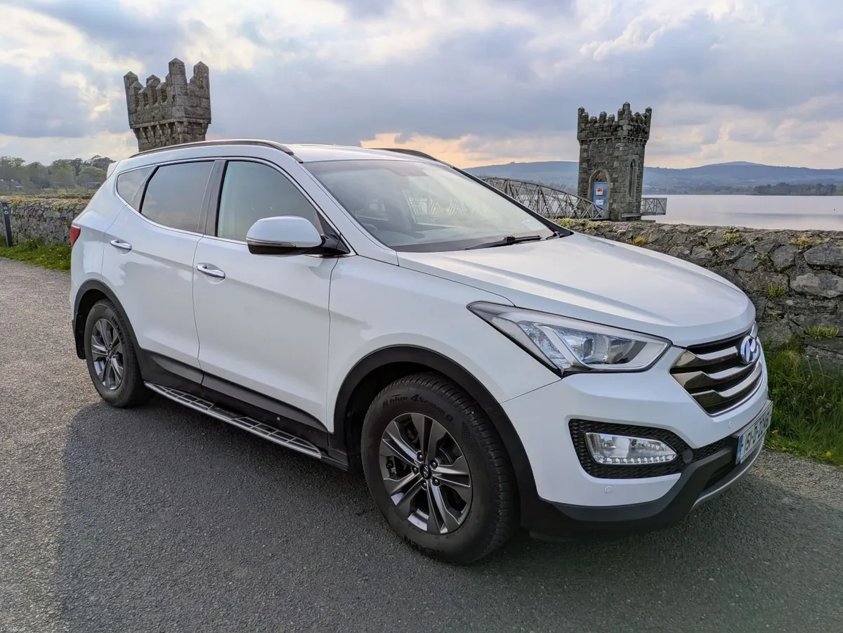 Hyundai Santa Fe 2015 - Executive - 4WD - 7 Seater - Image 4
