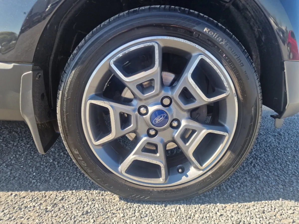 Ford EcoSport Titanium 1.5tdci 95PS M5 4DR - Image 4