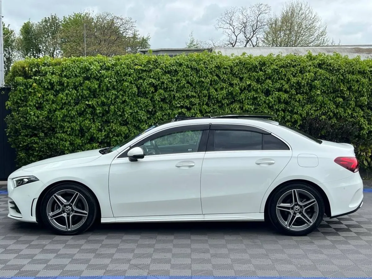 Mercedes-Benz A-Class A200d AMG-LINE PREMIUM // TI - Image 4