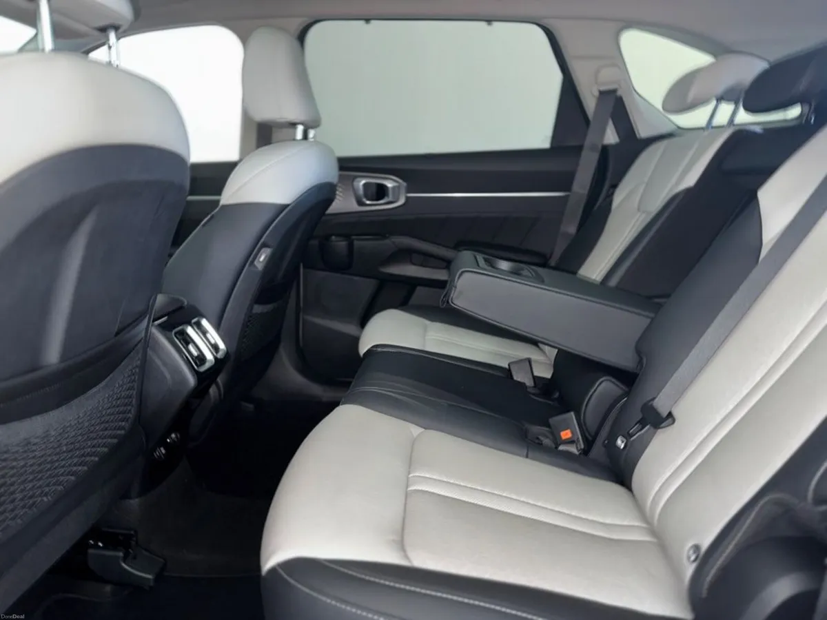 Kia Sorento DSL MY23 SAM 5DR Auto - Image 4