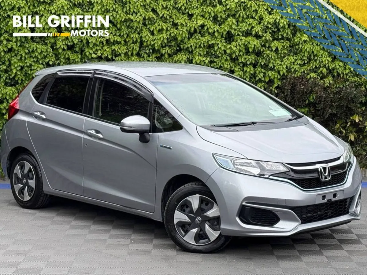 Honda Fit F-PACKAGE 1.5 HYBRID // DIGITAL CLIMATE - Image 1