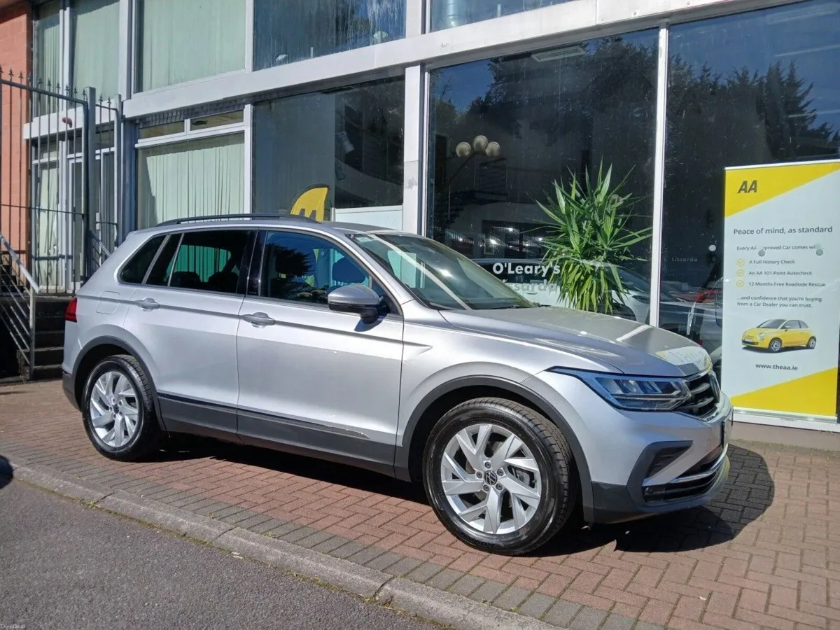 Volkswagen Tiguan 2.0 TDI 122HP Life, Reflex Silve - Image 1