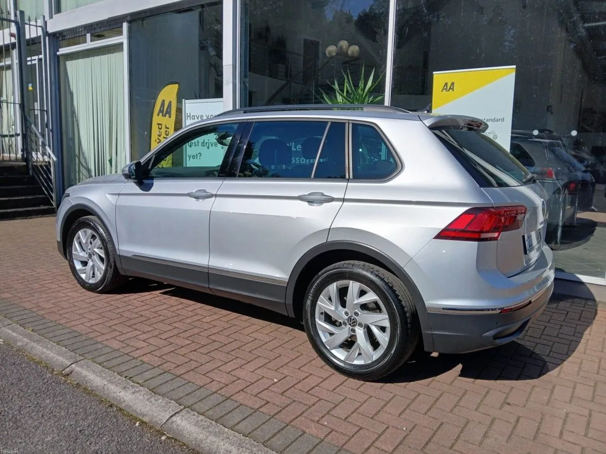 Volkswagen Tiguan 2.0 TDI 122HP Life, Reflex Silve - Image 5