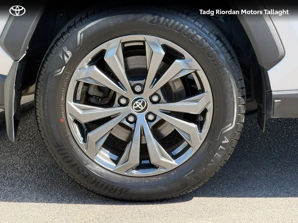 Toyota RAV4 RAV4 HYBRID SOL - Image 6