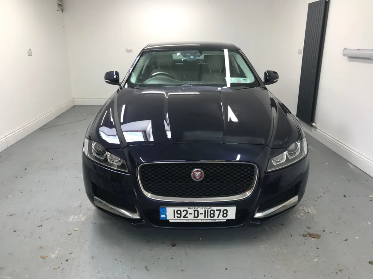 Jaguar XF 2019 - Image 1