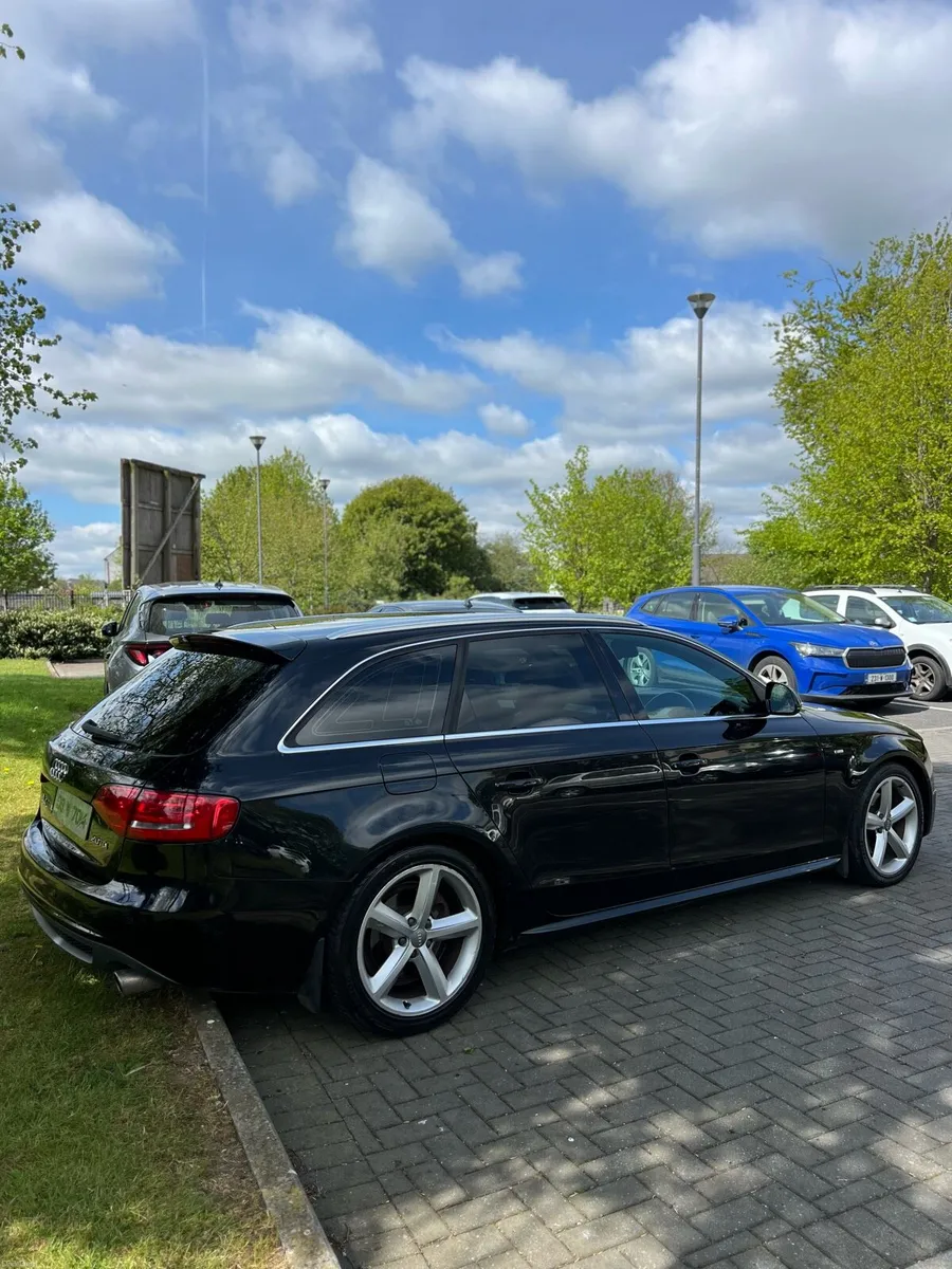 2009 AUDI A4 TDI 2.0 GENUINE S-LINE AVANT - Image 4