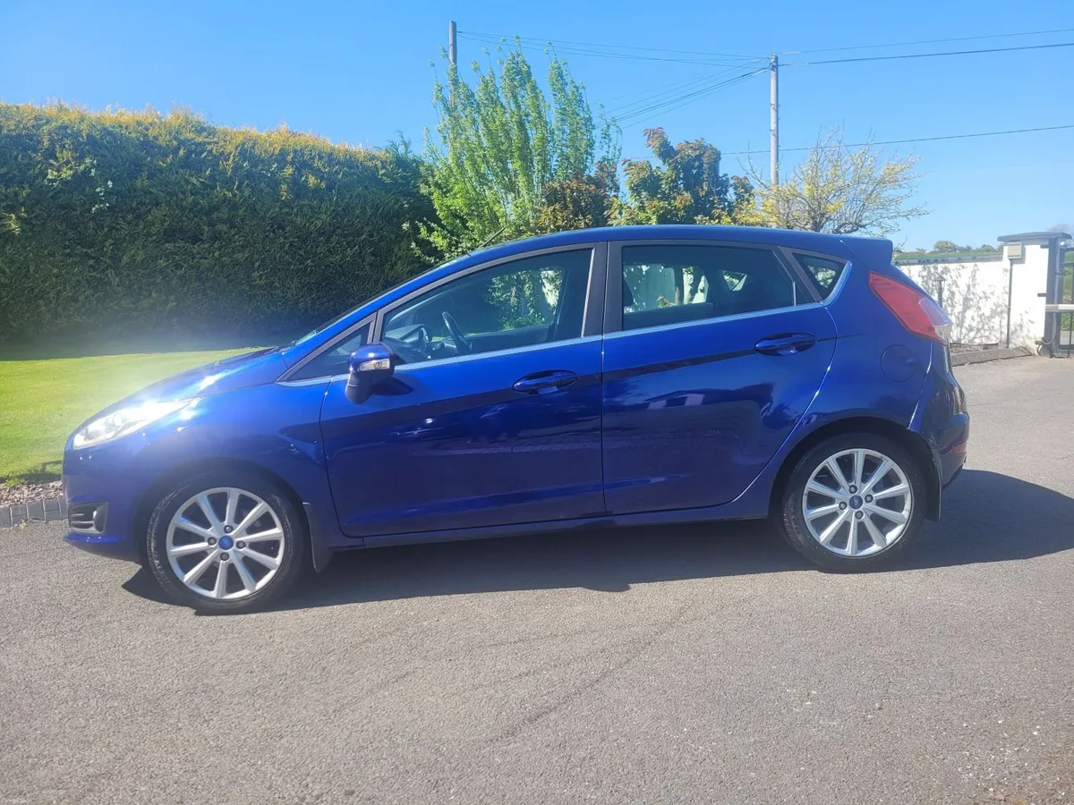 4,950...2015 FORD FIESTA  TITANIUM 1.5 DIESEL - Image 2