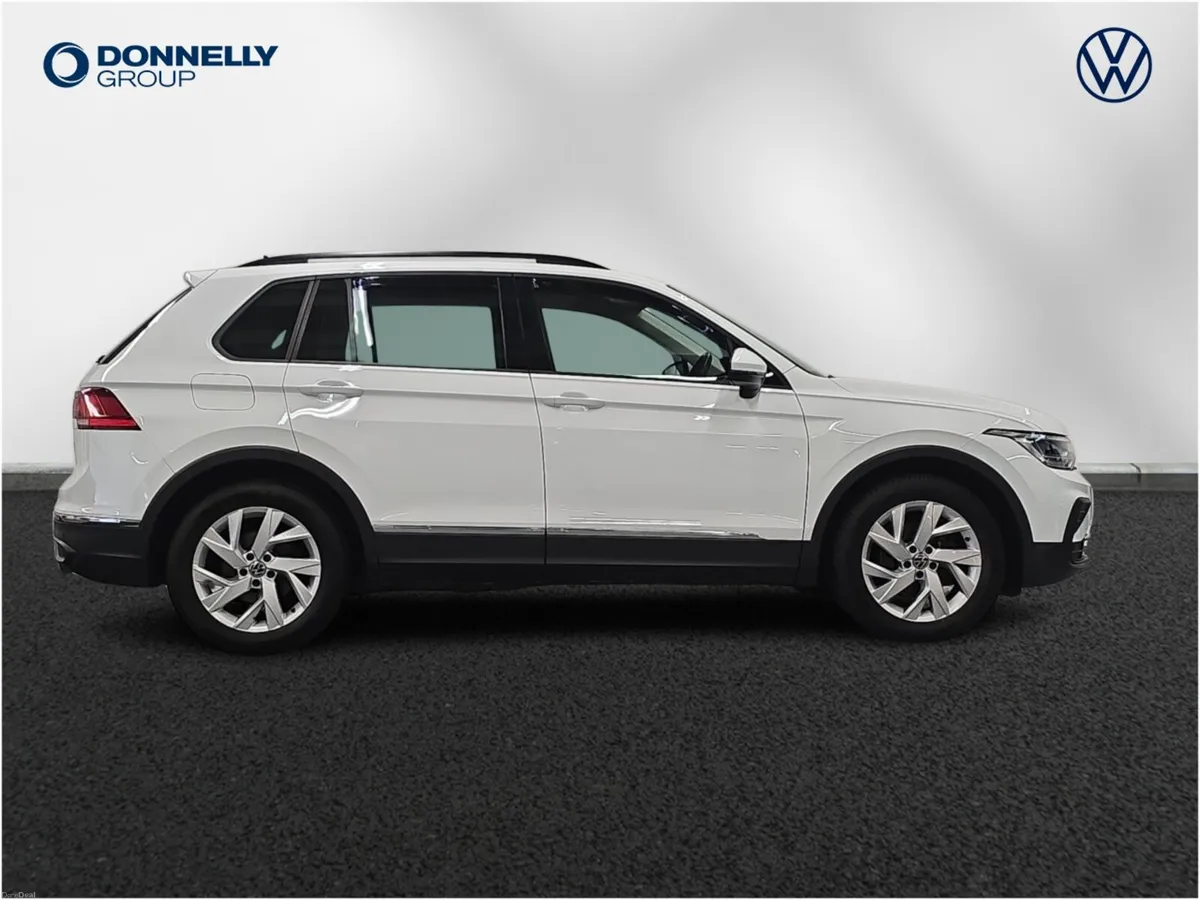 Volkswagen Tiguan Diesel Estate Life - Image 4
