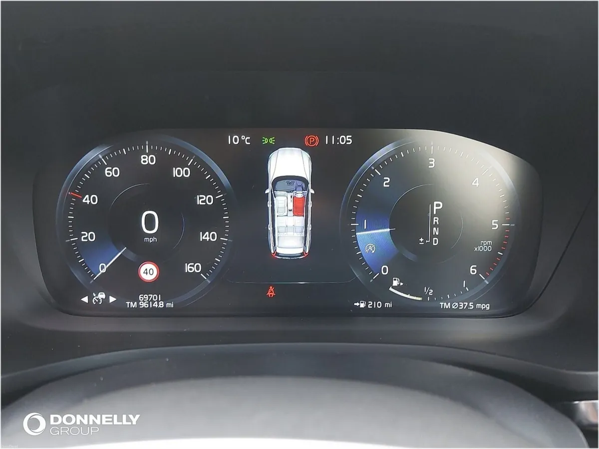 Volvo V60 Diesel Sportswagon R DESIGN Pro - Image 6