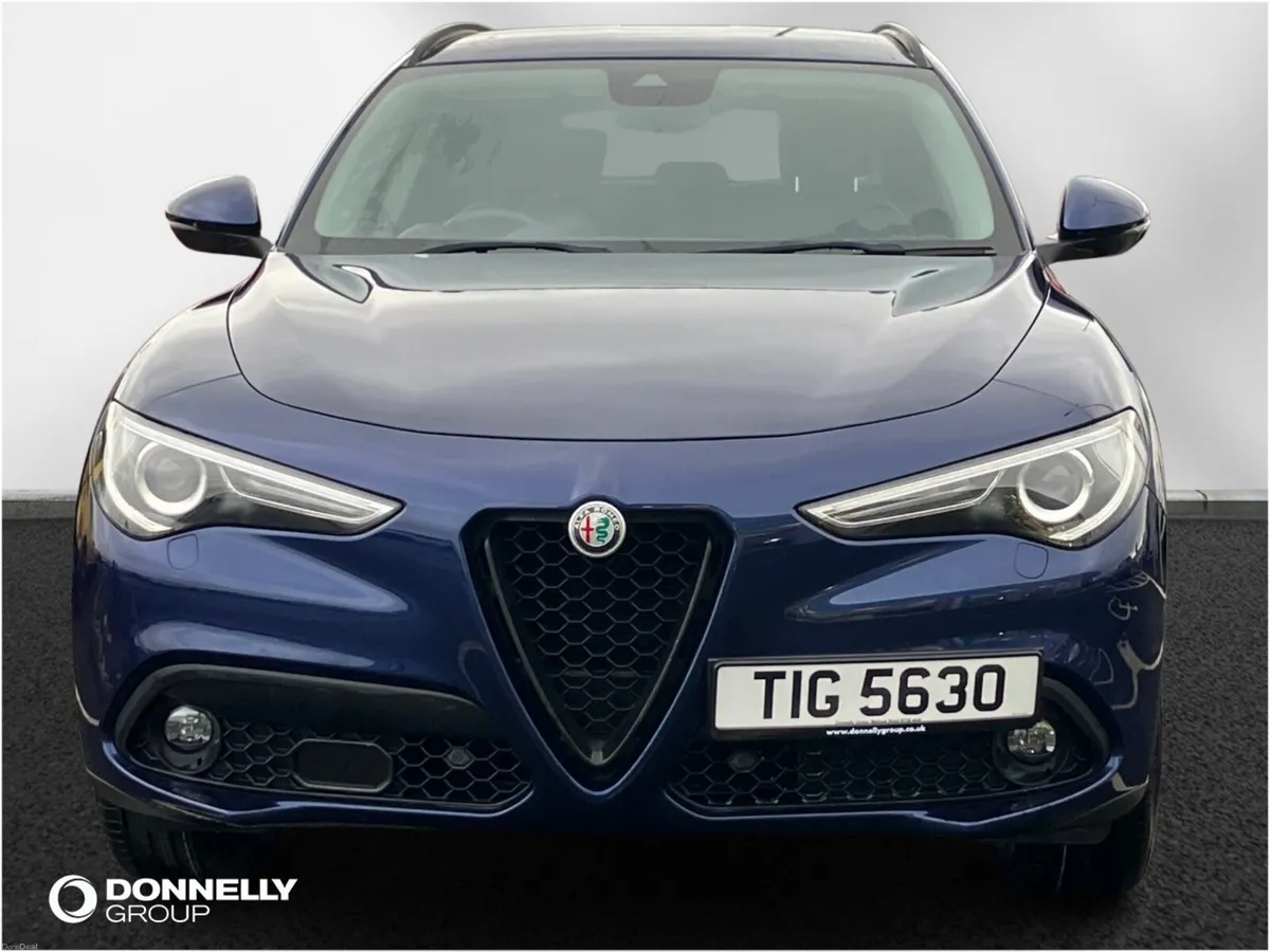 Alfa Romeo Stelvio Diesel Estate Speciale - Image 4