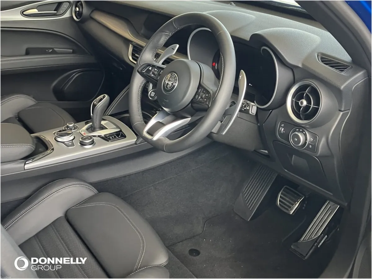 Alfa Romeo Stelvio Diesel Estate Veloce - Image 3
