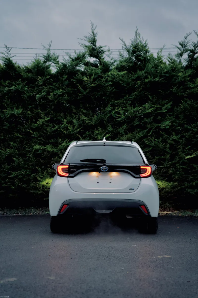 Toyota Yaris 1.5 Hybrid 2023 With Low Mileage - Image 4