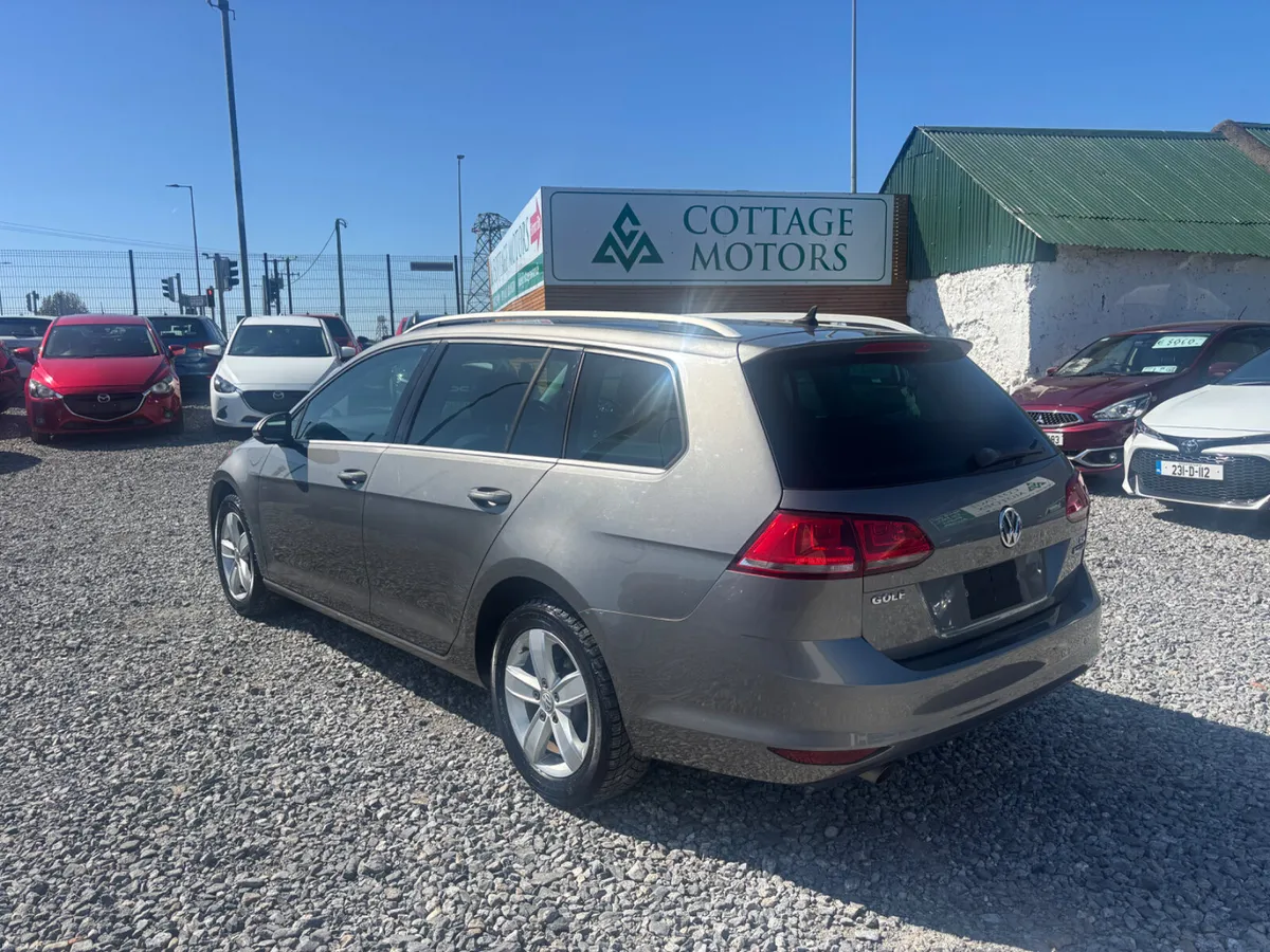 Volkswagen Golf Estate - Image 3