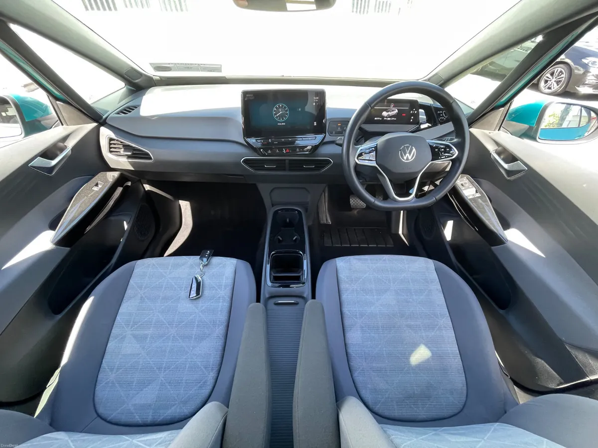 SOH 92.2 %  58KWH-APPLE PLAY-REVERSE CAMERA-120TAX - Image 4