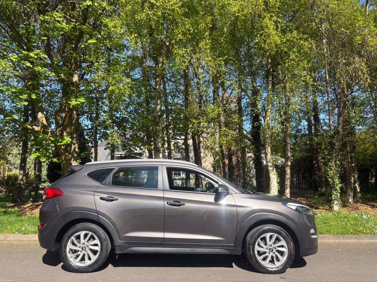 2017 Hyundai Tucson premium 1.7crdi - Image 2