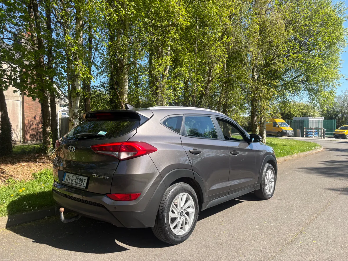 2017 Hyundai Tucson premium 1.7crdi - Image 3