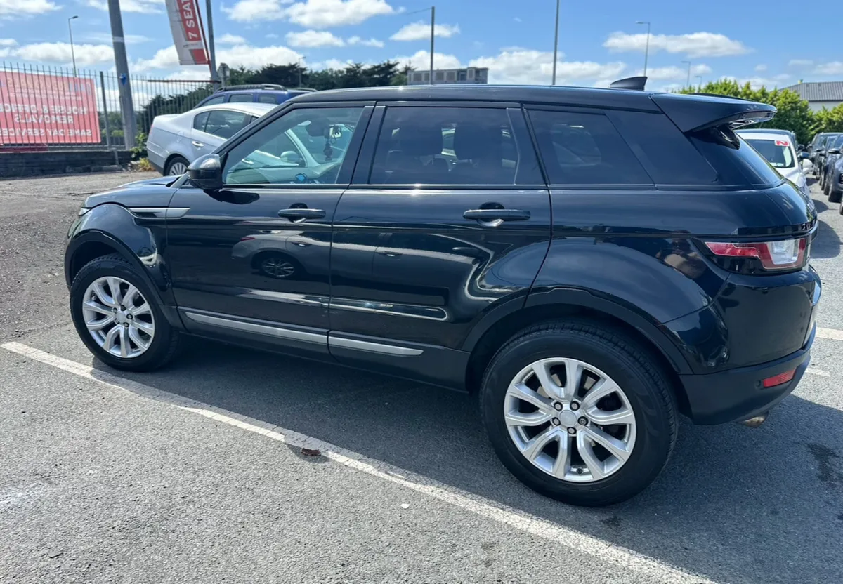 Range Rover Evoque - Image 3