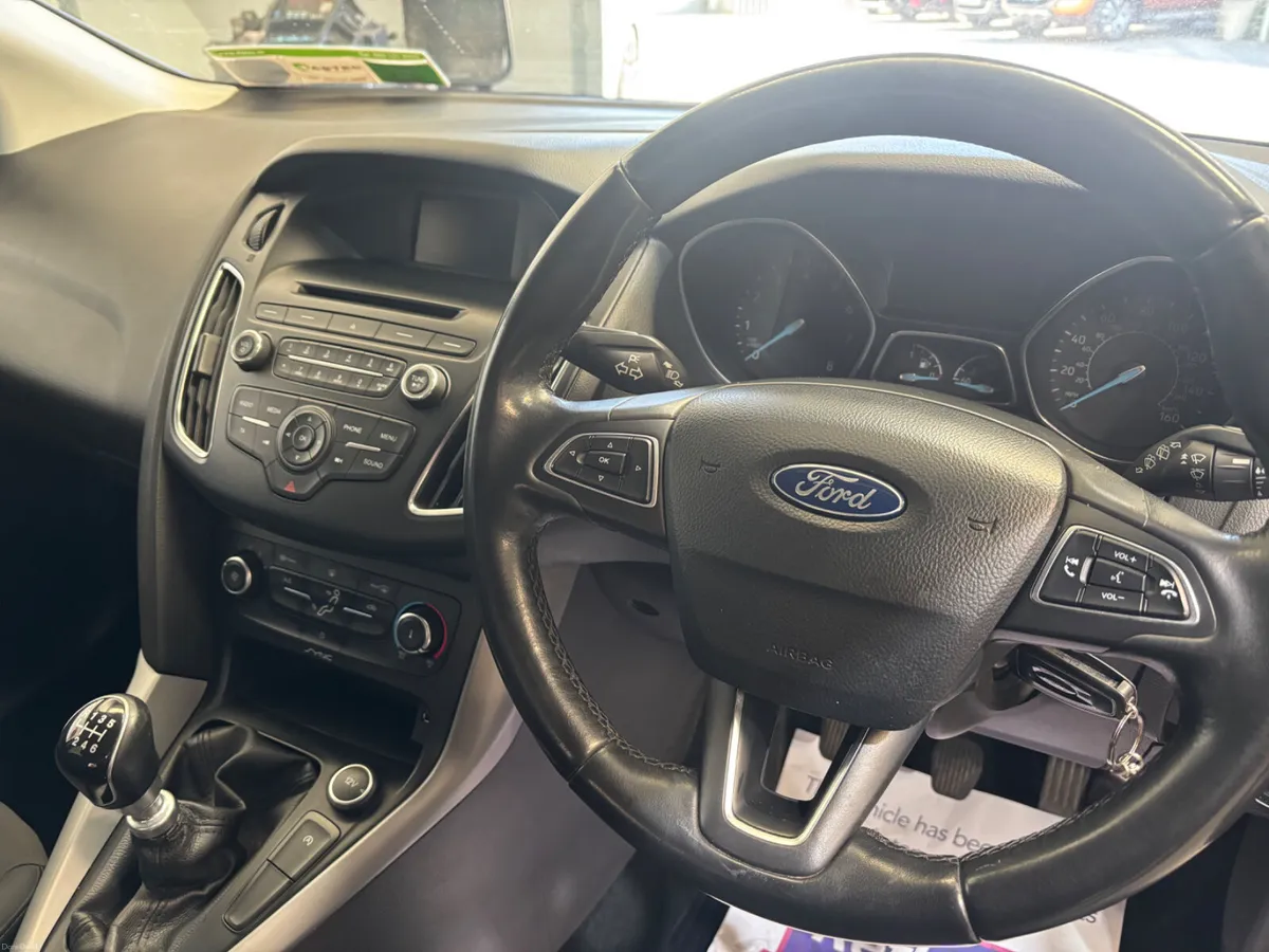 Ford Focus 2015 - Image 2