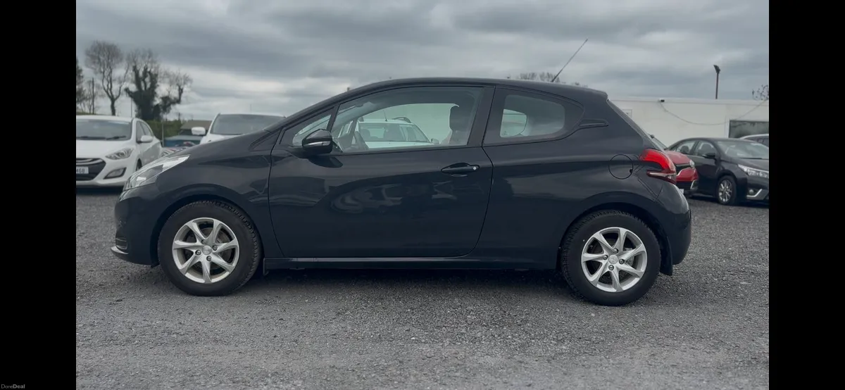 Peugeot 208 2015 1.0 petrol long Nct - Image 4