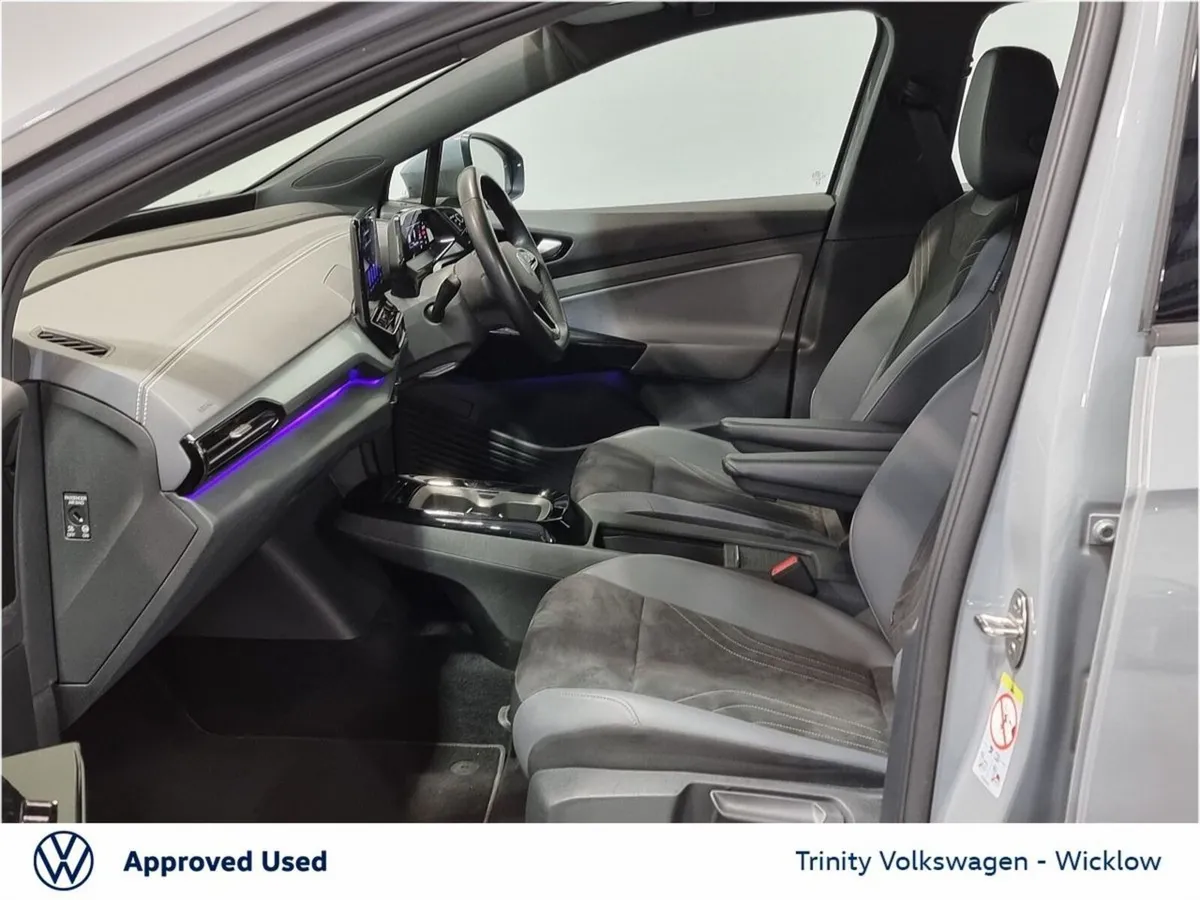 Volkswagen ID.4 ** BEST VALUE ** LIFE 77kWh 174 BH - Image 4