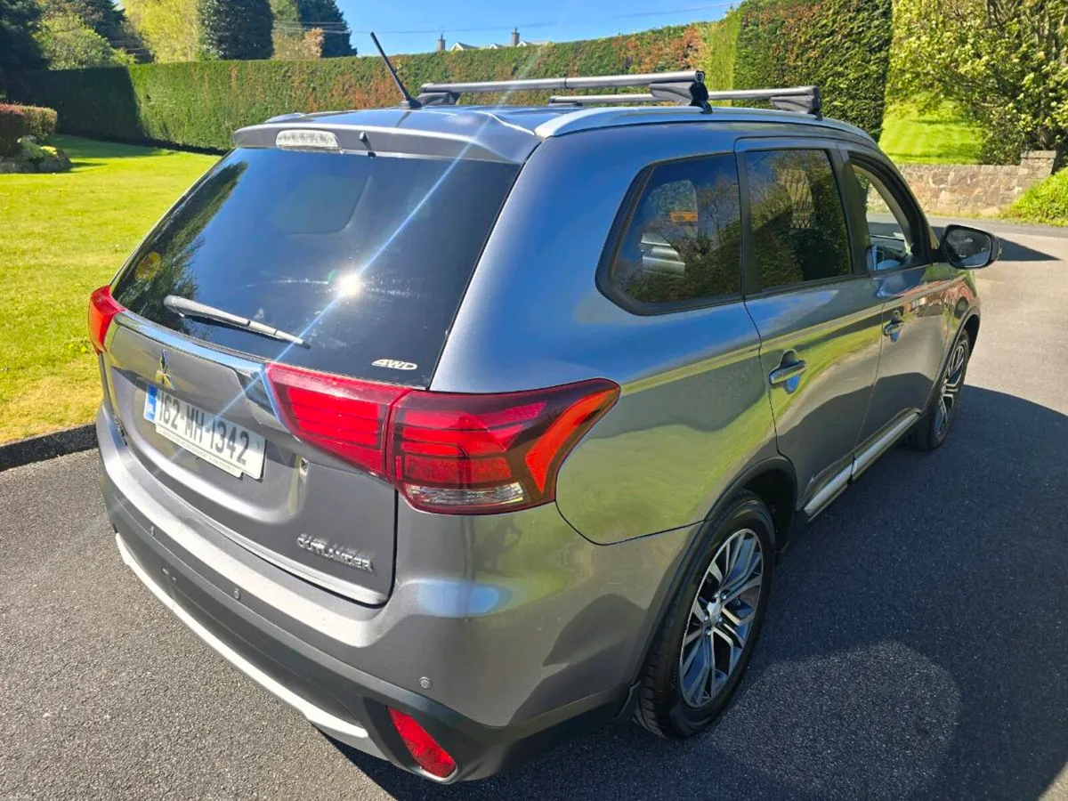 Mitsubushi Outlander 7seat 4WD - Image 3