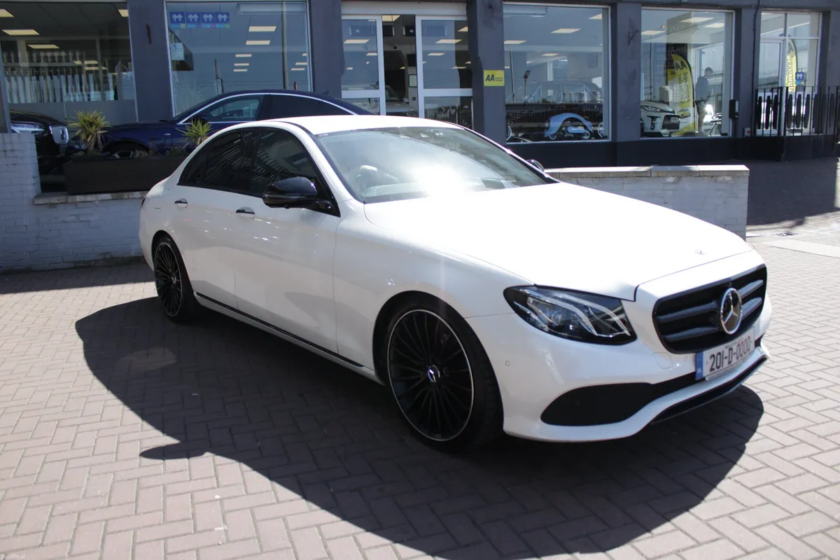 2020 MERCRDES-BENZ E220D 4DR SALOON AUTO - Image 1