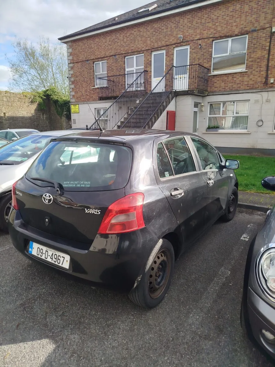Toyota Yaris 2009 - Image 1
