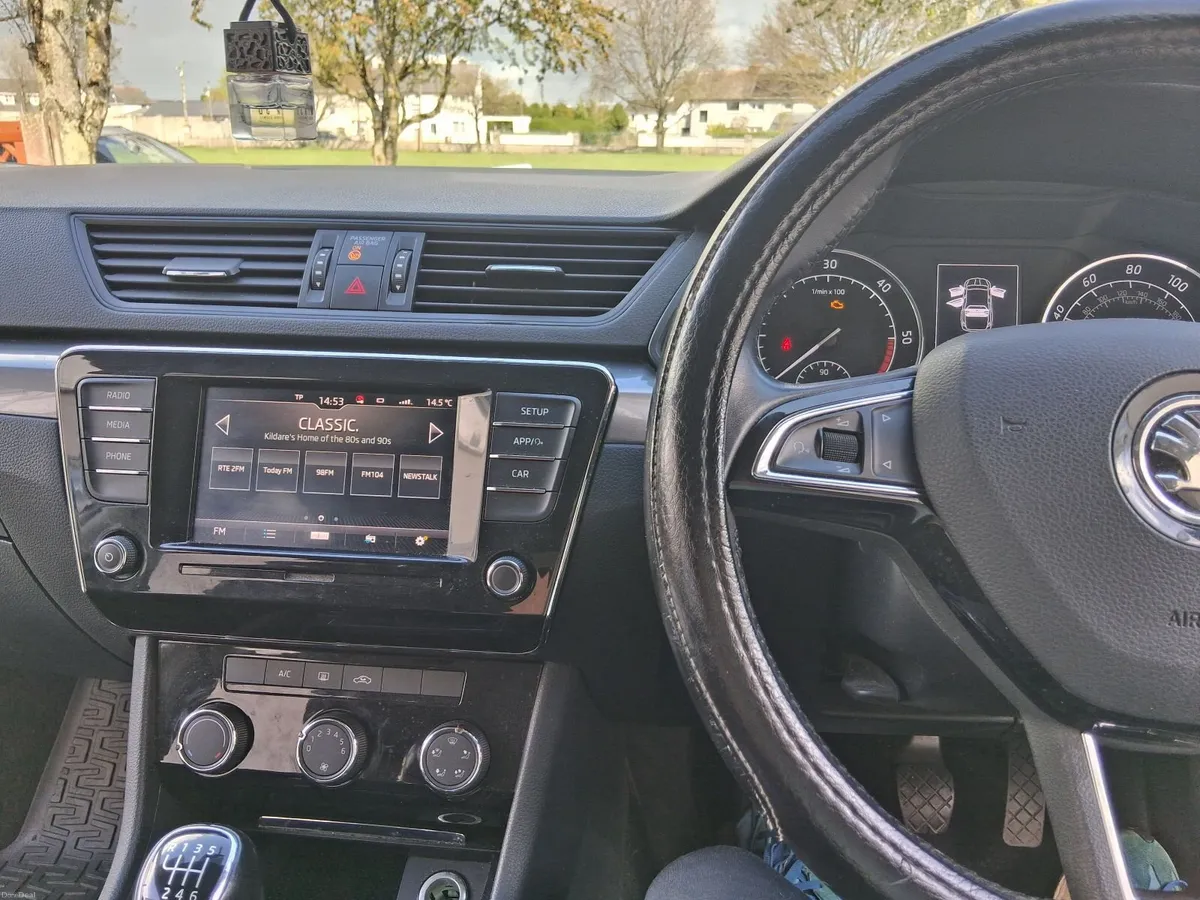 Skoda Superb 2018 - Image 3