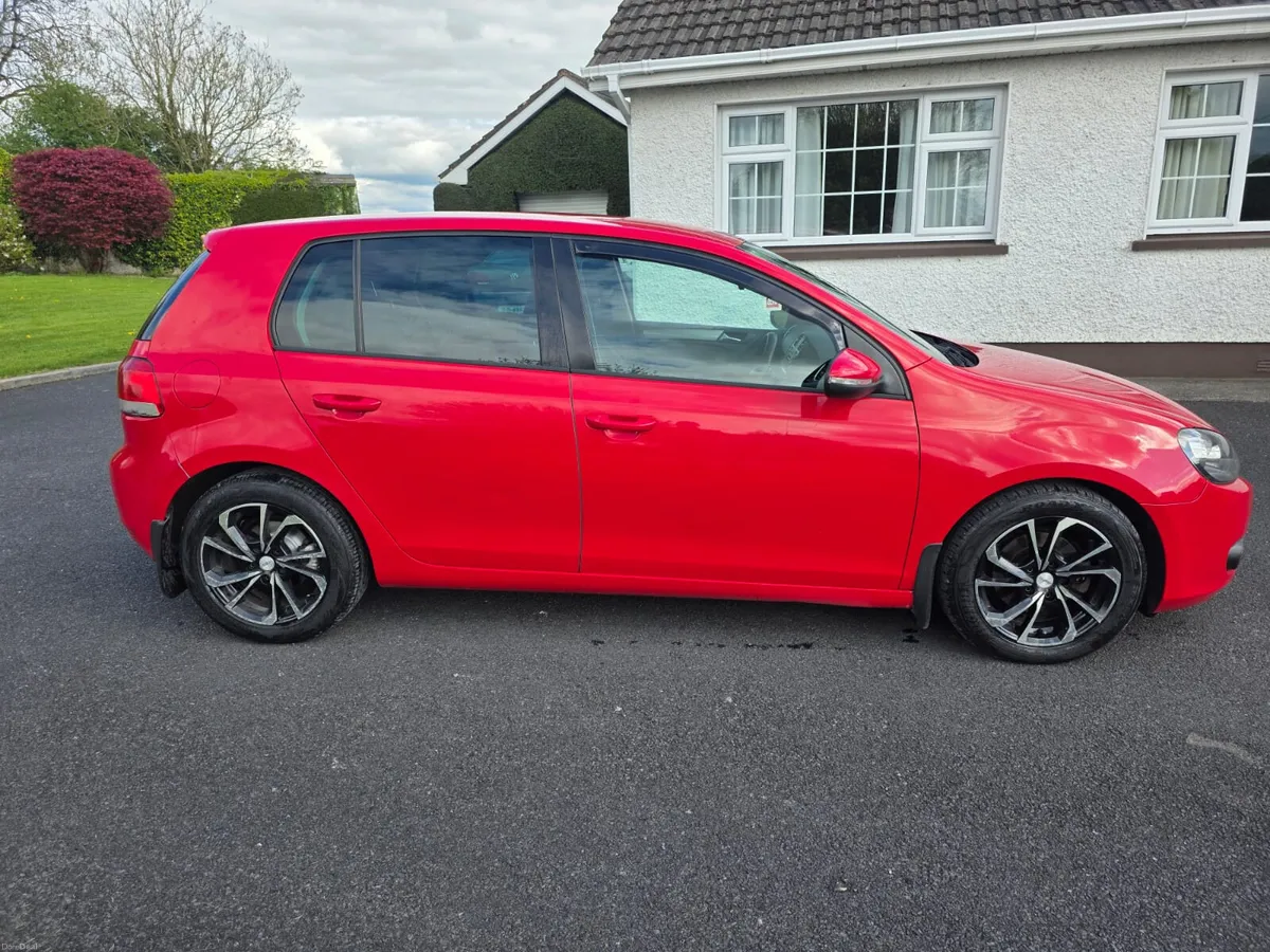 VOLKSWAGON GOLF 1.6 TDI TRENDLINE - Image 2