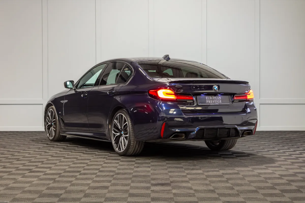 222 BMW 5-Series 520d M-Sport - Image 4