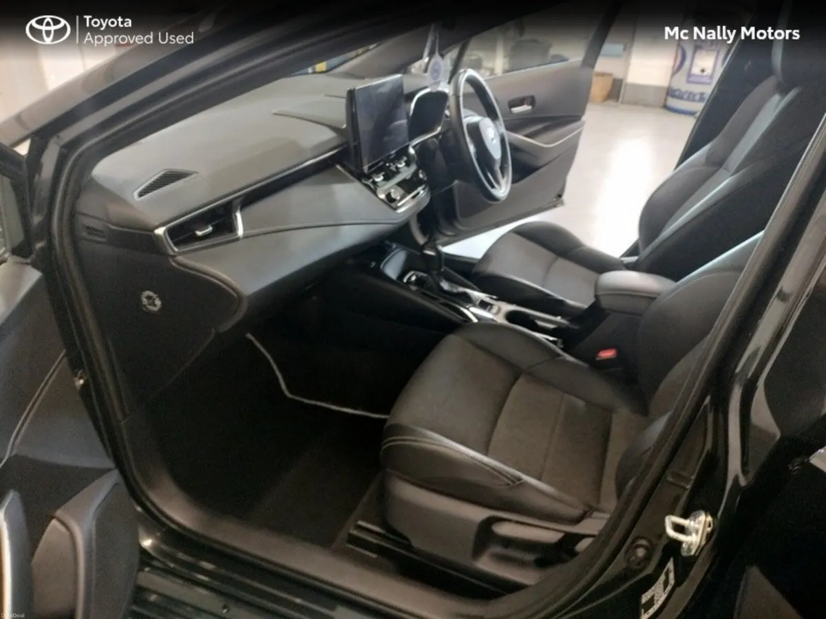 Toyota Corolla HYBRID SOL TOURING SPORT - Image 6