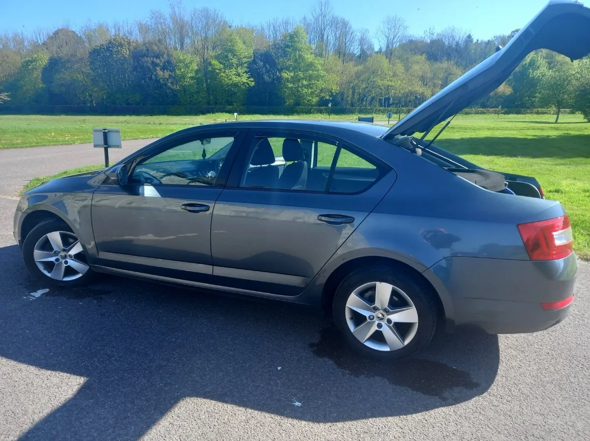 Skoda Octavia 2014 - Image 1