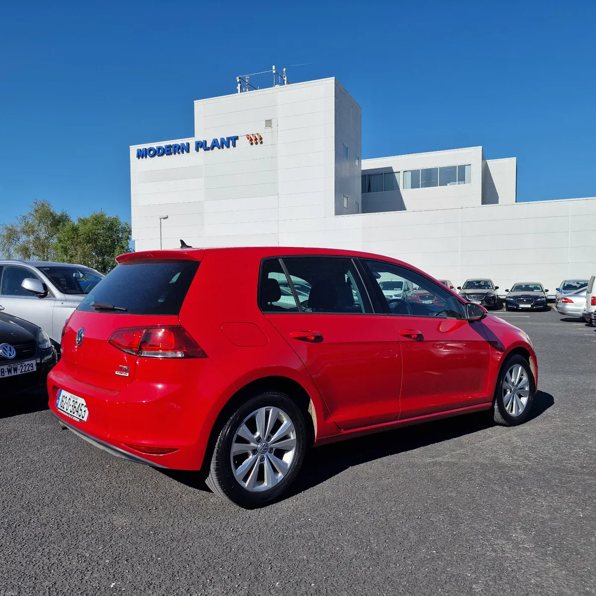 Volkswagen Golf 2016 Low Miles Only 55k km - Image 3