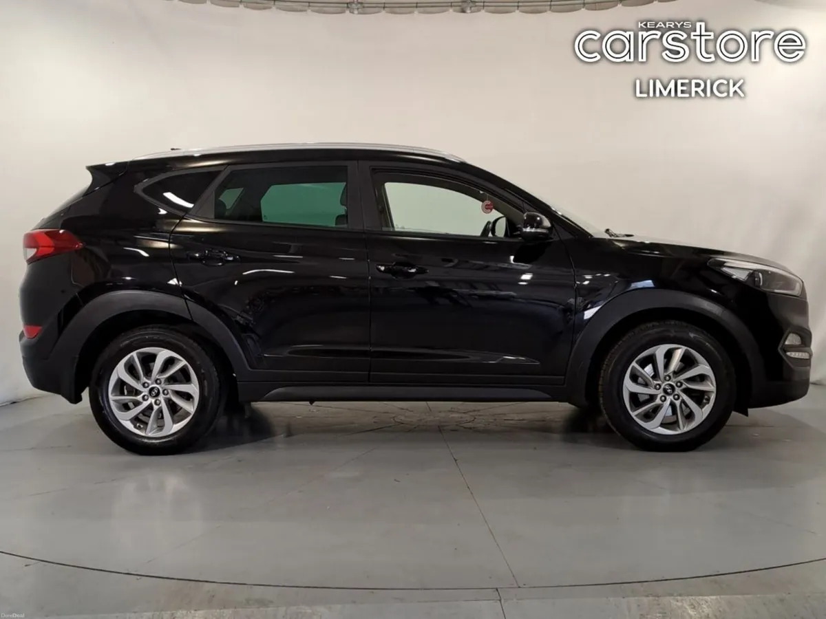 Hyundai Tucson 1.7 D Executive 2WD DCT - Image 2