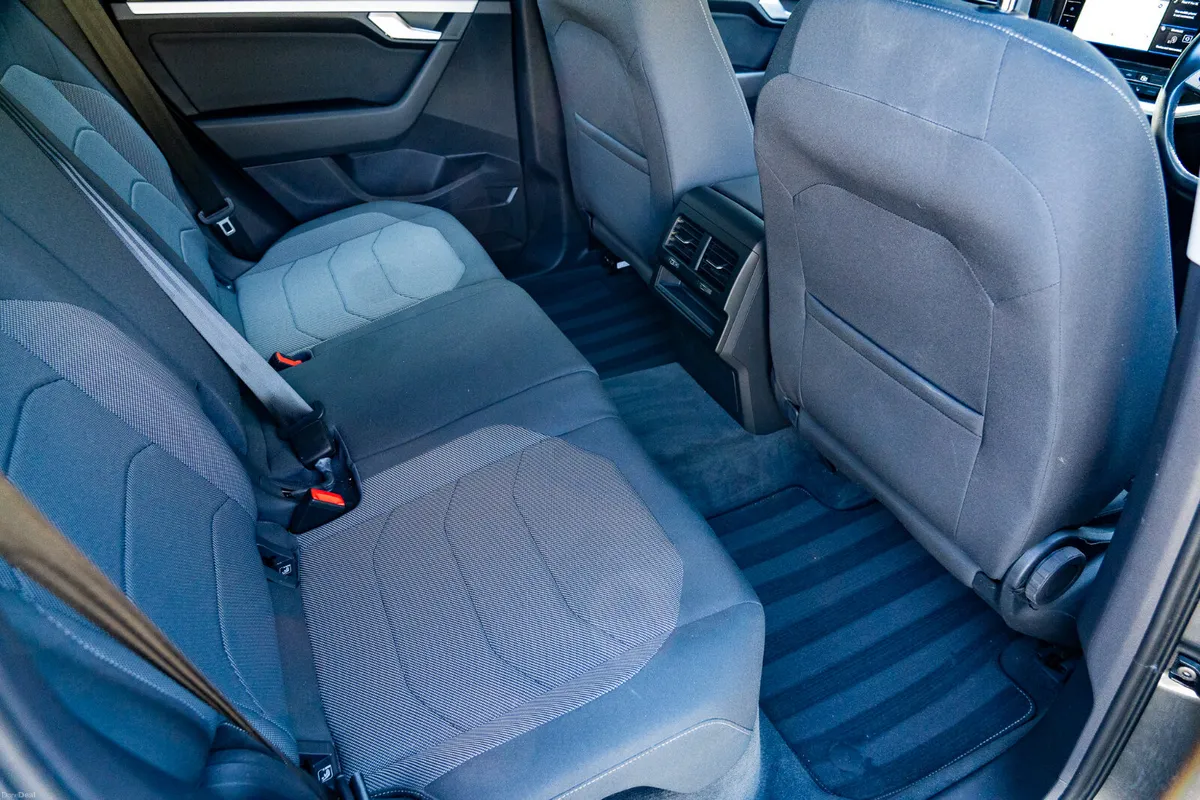 2020 Volkswagen Touareg 3.0 5 Seat Passenger - Image 4