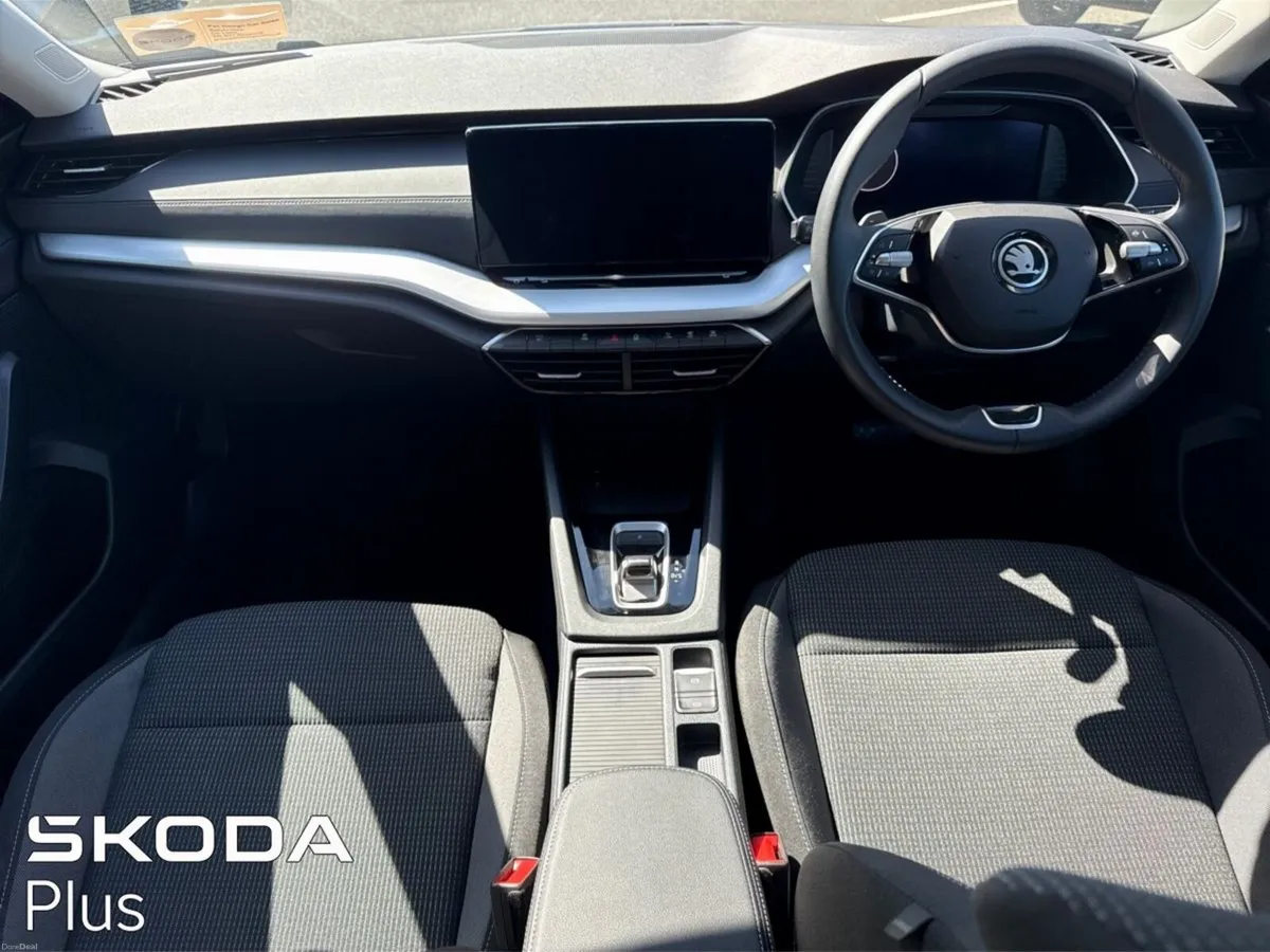 Skoda Octavia Selection 1.5TSI 115HP DSG mHEV - Image 2