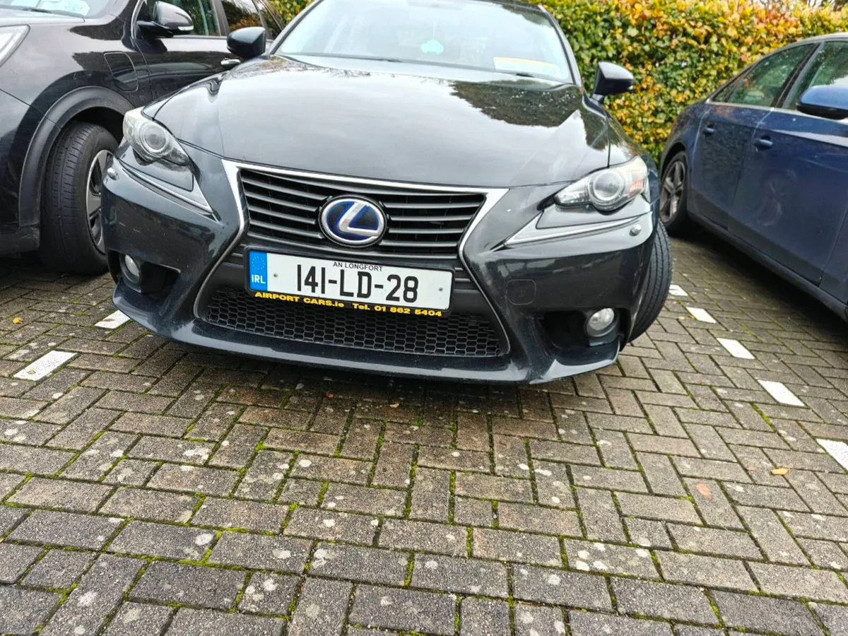 Lexus l300 2014 - Image 2