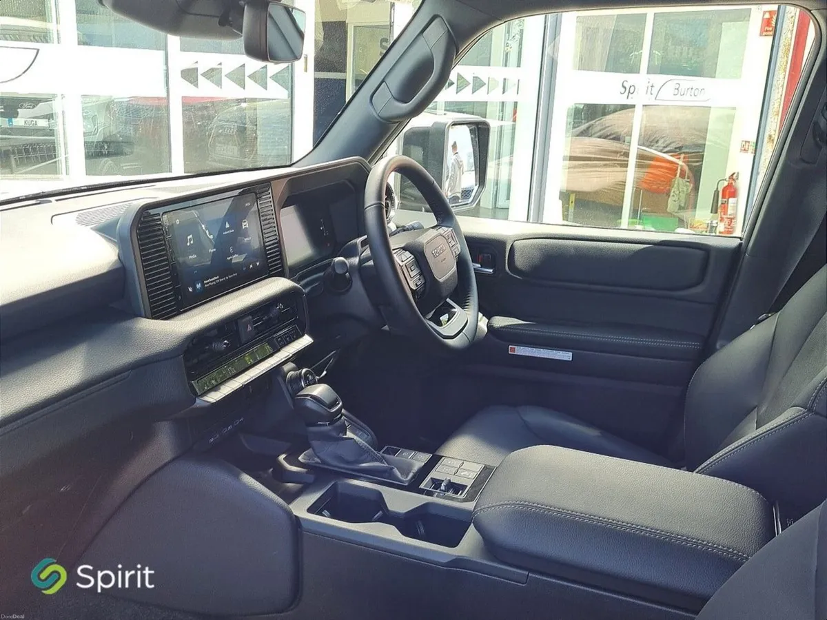 Toyota Land Cruiser LAND CRUISER AUTO - Image 3