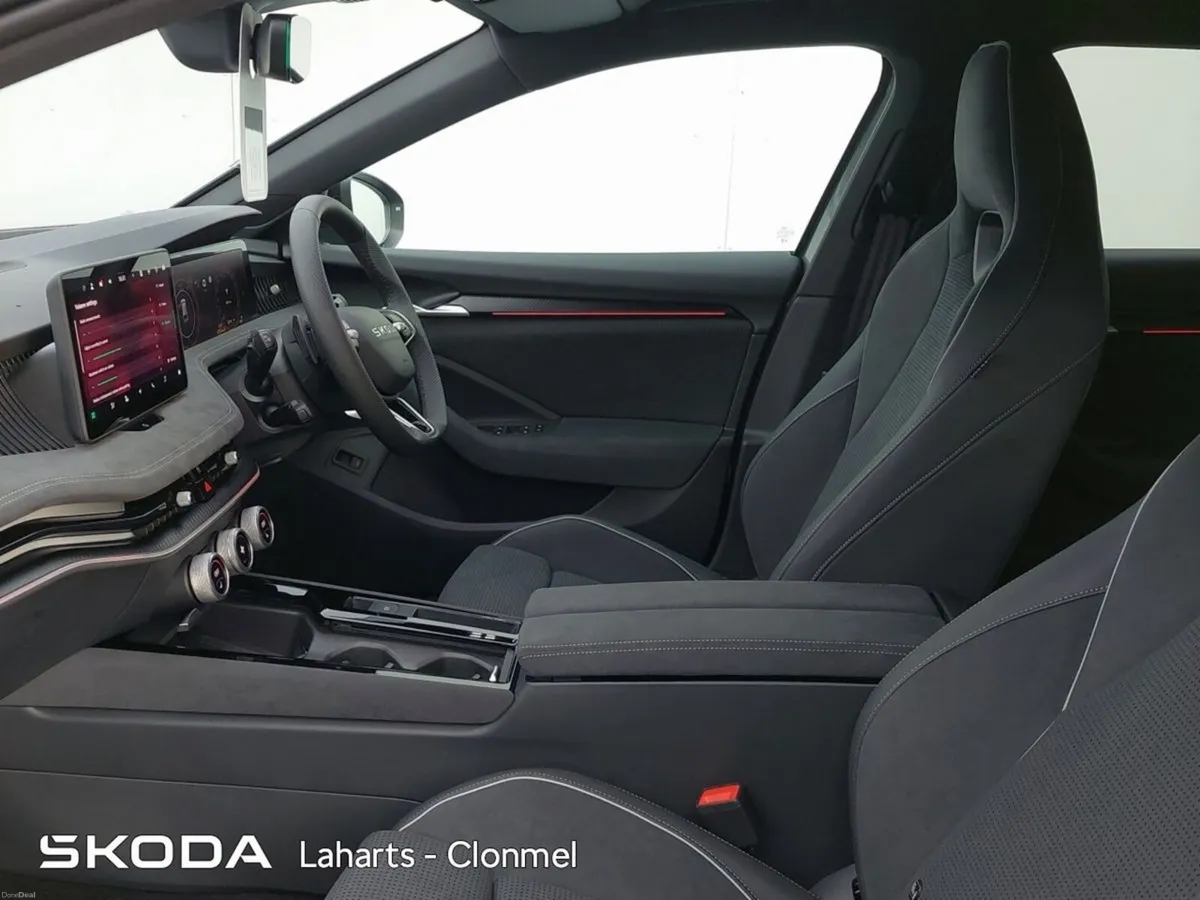 Skoda Superb COMBI SPORTLINE 2.0TDI 150HP DSG EX D - Image 4