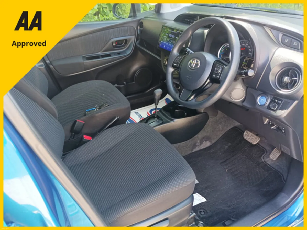 Toyota Yaris 1.5 Petrol Hybrid Automatic, 2017 - Image 3