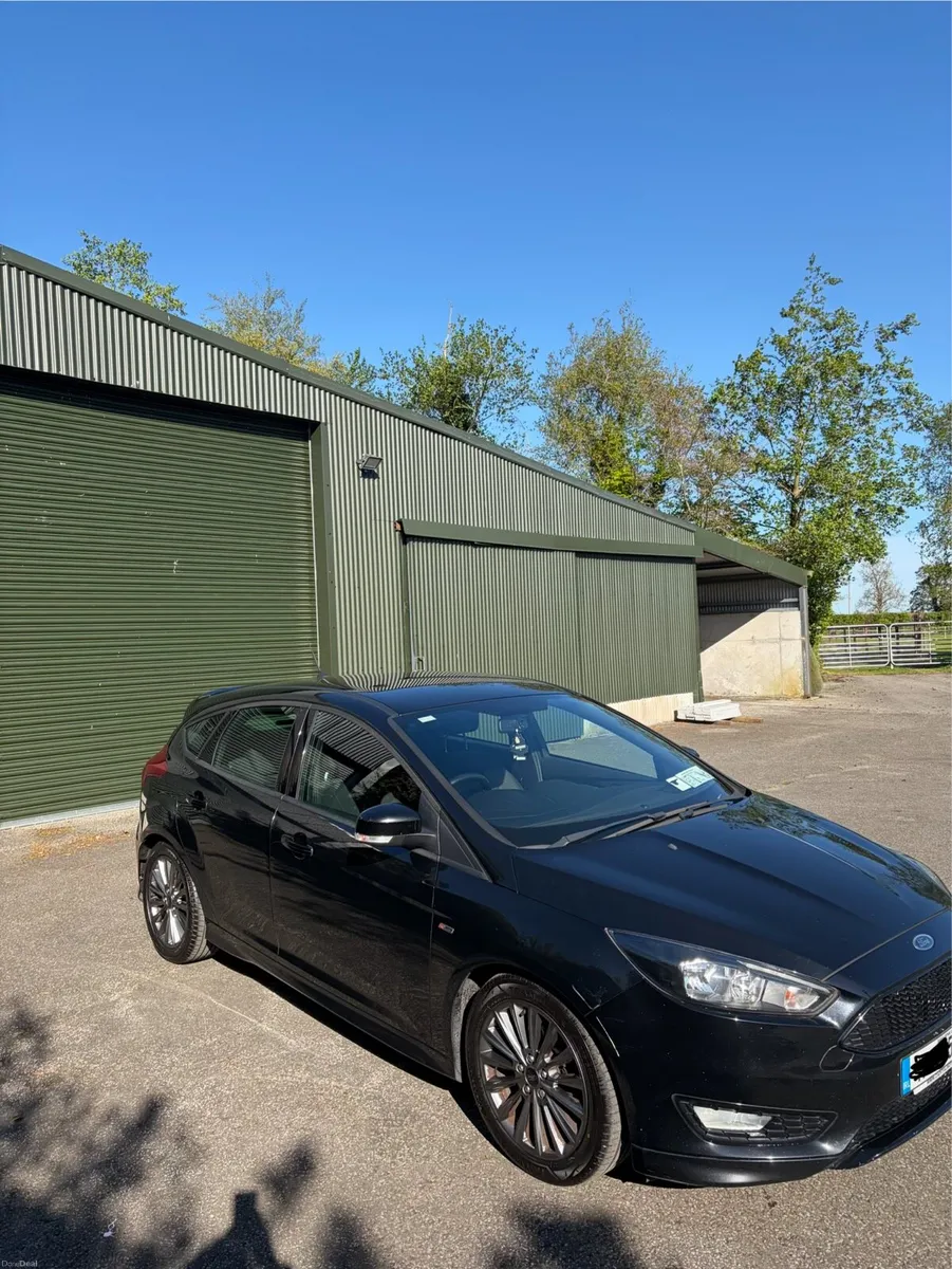 2017 Ford Focus ST-Line TDCI - Image 2