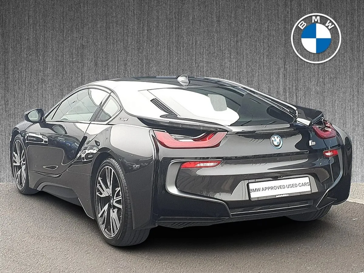 BMW i8 Coupe - Image 3