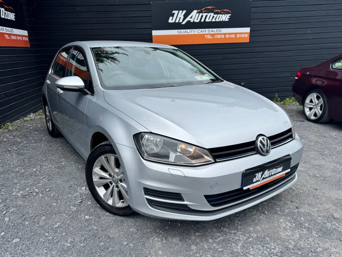 Volkswagen Golf 1.6 TDI SE BLUEMOTION 105PS 5DR - Image 1