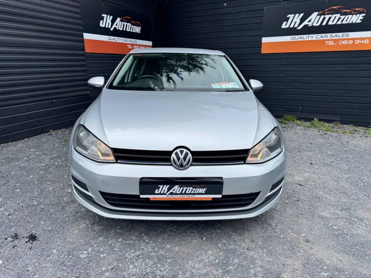 Volkswagen Golf 1.6 TDI SE BLUEMOTION 105PS 5DR - Image 2